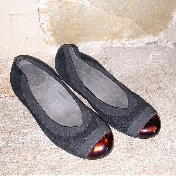 Stuart Weitzman Shoes - Stuart Weitzman Givable Flat